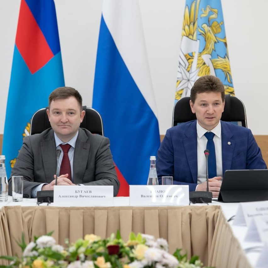 2.1 Колледж посетили заместитель министра транспорта Валентин Иванов и первый заместитель министра просвещения Александр Бугаев - MKGT.RU (v.2022-25)