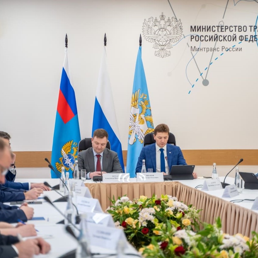 7.1 Колледж посетили заместитель министра транспорта Валентин Иванов и первый заместитель министра просвещения Александр Бугаев - MKGT.RU (v.2022-25)