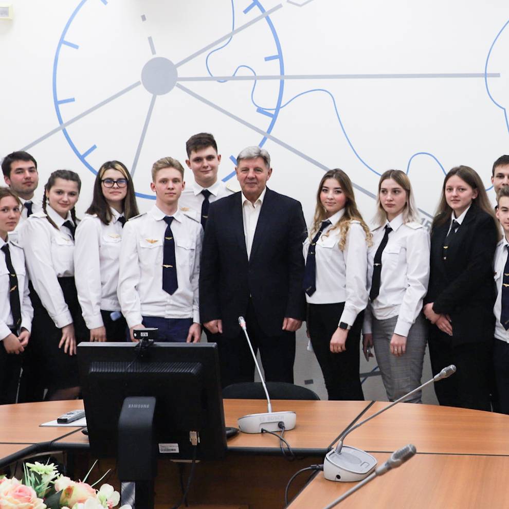 dir2.1 Встреча директора со студенческим активом колледжа - MKGT.RU (v.2022-25)