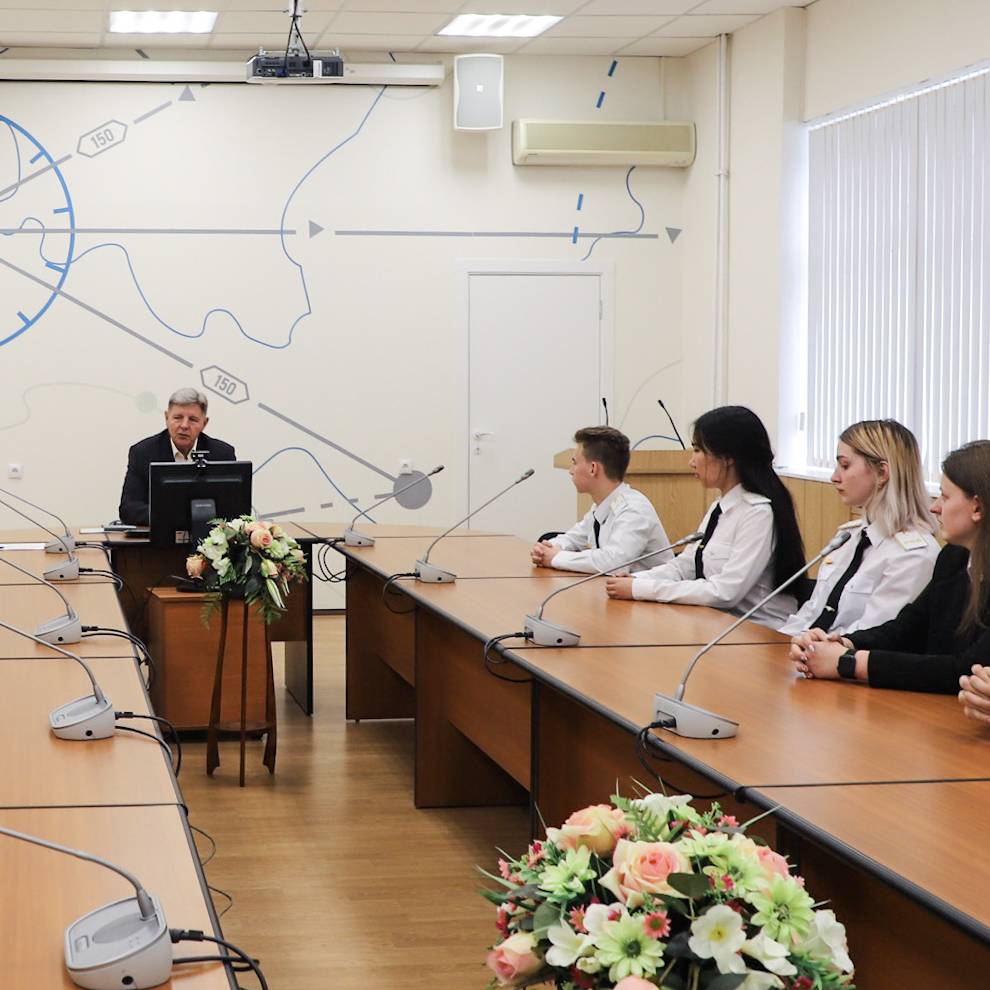 dir4.1 Встреча директора со студенческим активом колледжа - MKGT.RU (v.2022-25)