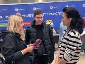 Участие в образовательной выставке &laquo;Навигатор поступления-2025&raquo;
